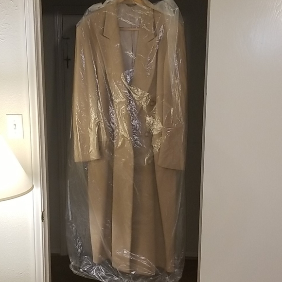 Full length Cashmere Overcoat - Picture 9 of 9